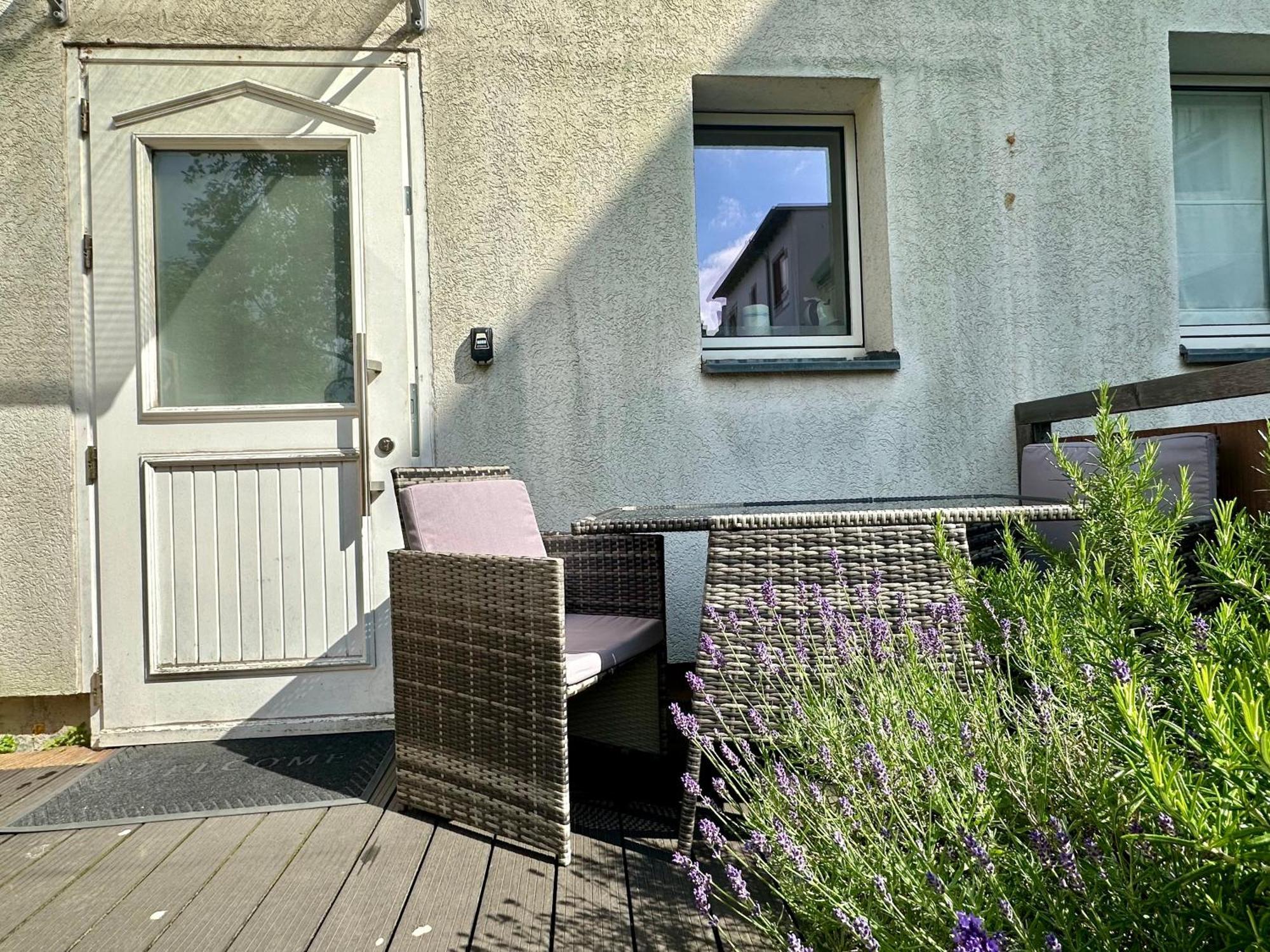 Modernes Apartement Am Rhein In Ruhiger Lage Köln Eksteriør billede