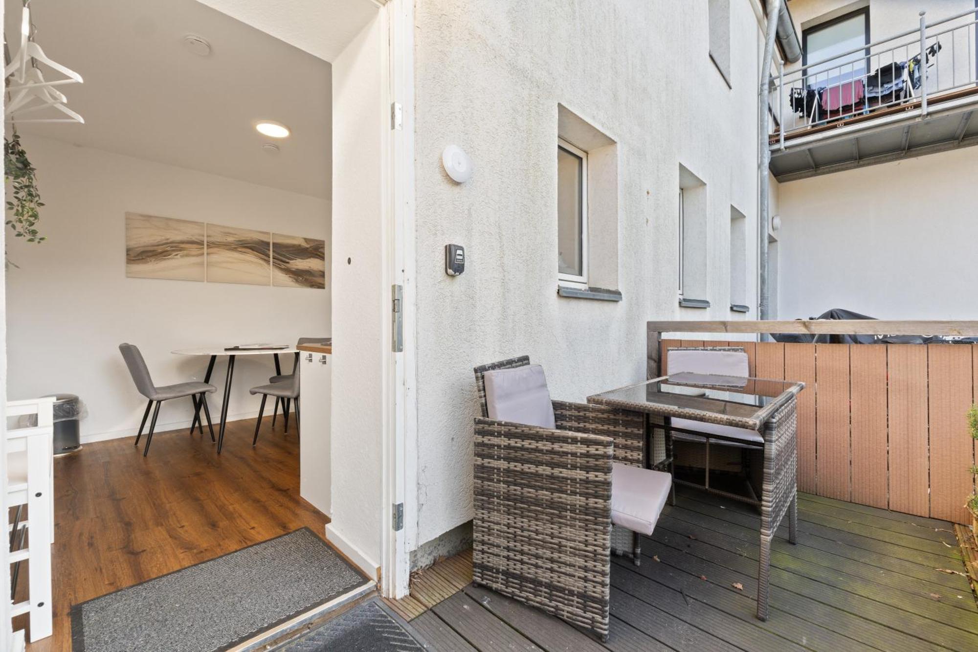 Modernes Apartement Am Rhein In Ruhiger Lage Köln Eksteriør billede
