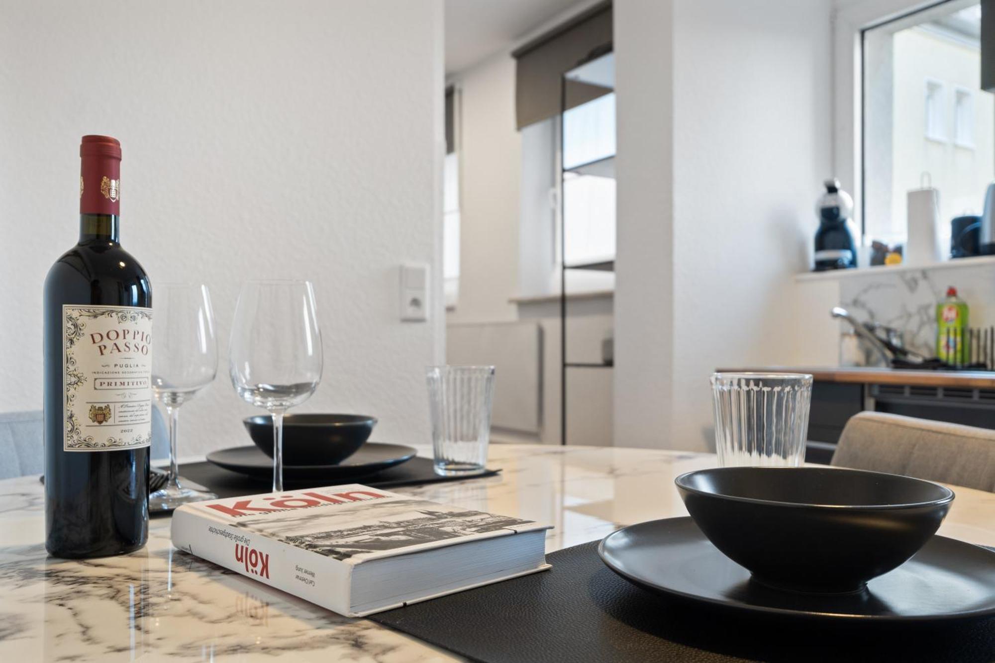 Modernes Apartement Am Rhein In Ruhiger Lage Köln Eksteriør billede